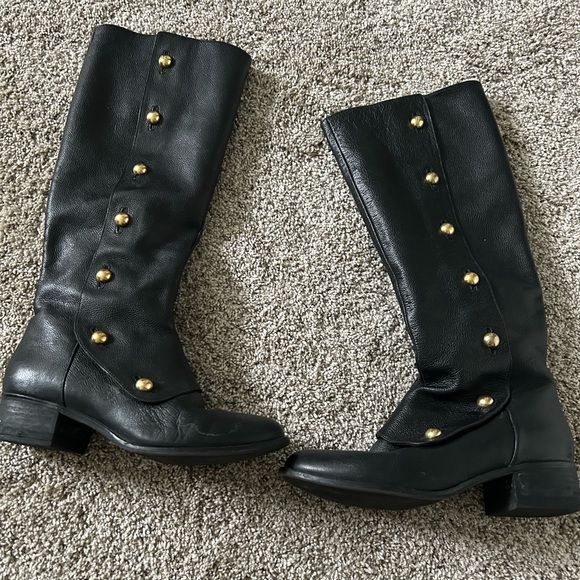 Michael Kors Black Leather Knee High Boots with Gold Buttons and Zipper Size 8 - Picture 10 of 11